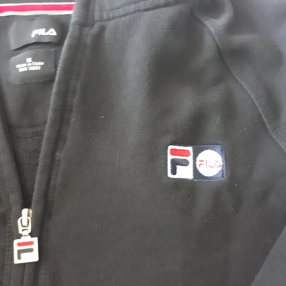 💫FILA JACKET💫 - Picture 2 of 3